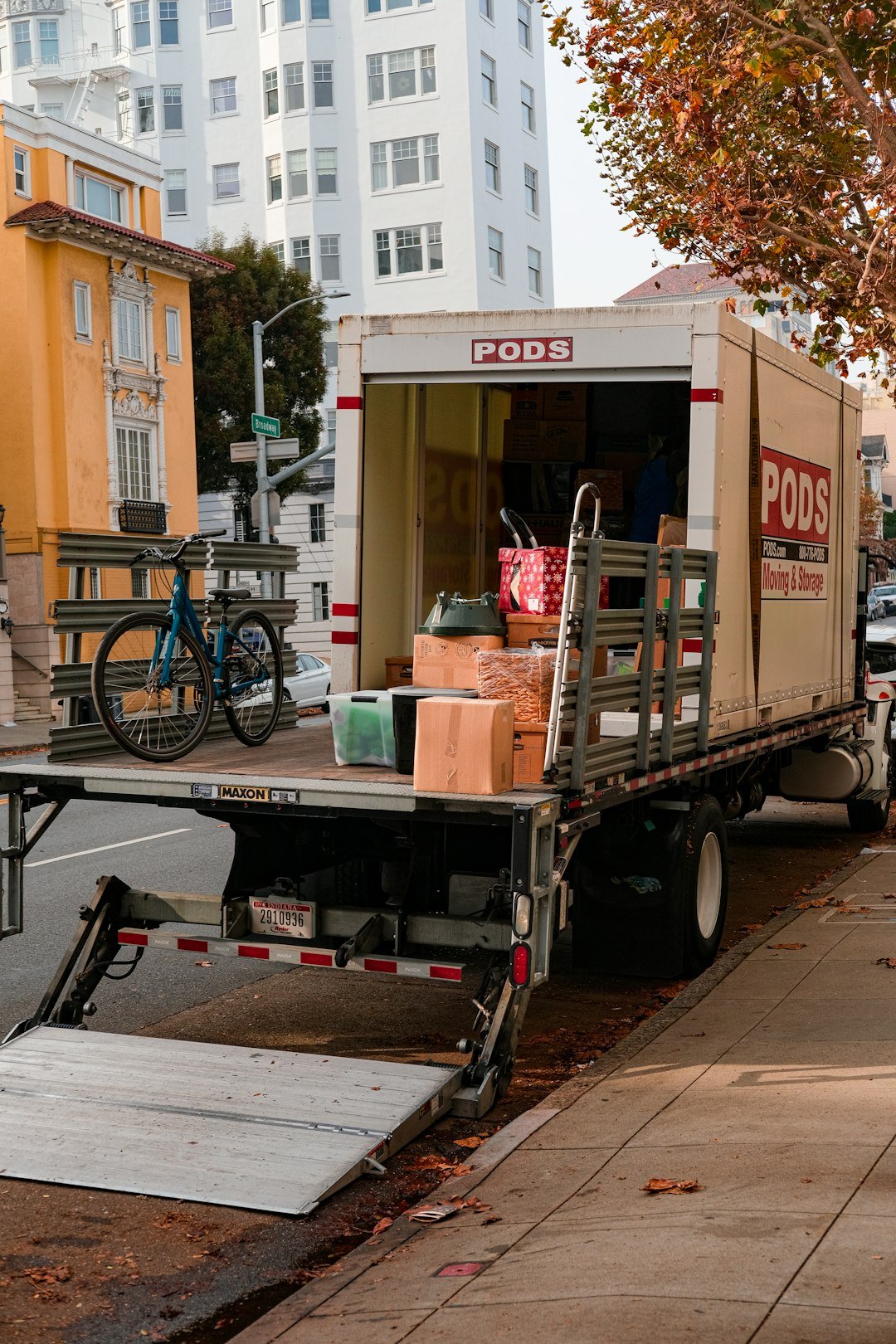 Illustrative moving truck and boxes for Broomfield commercial moving services
